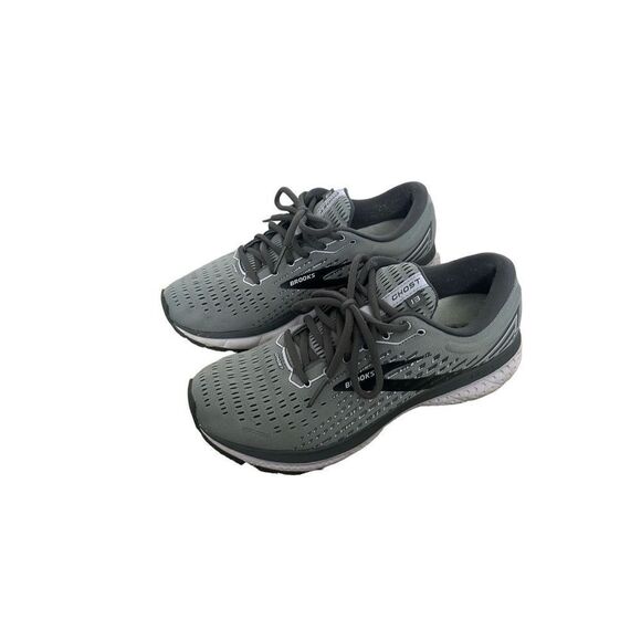 Brooks Shoes - Brooks Womens Ghost 13 Running
Shoes Grey / Blackened Pearl / Purple
9.5
